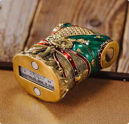 Guan Yu God of War ZIPPO Lighter Statue Qinglong Yanyue Dao Copper Glow Armor