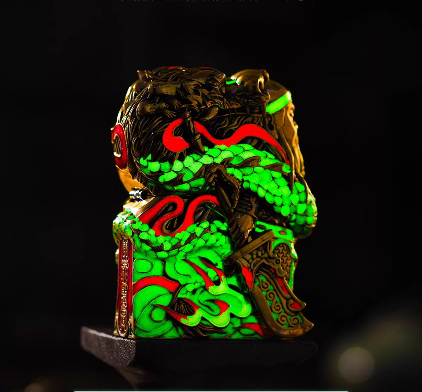 Zippo Lighter Set with Luminous 3D Guan Yu Art Armor Case | Glow-in-the-Dark | Collector’s Edition