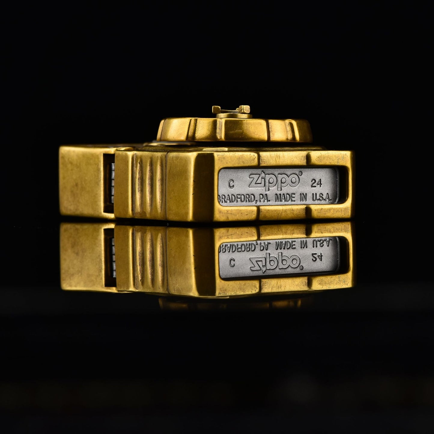 ZIPPO Armor Steampunk Gear Lighter – Glow-in-the-Dark Double Armor Set | Cyberpunk Design with Genuine Zippo Insert