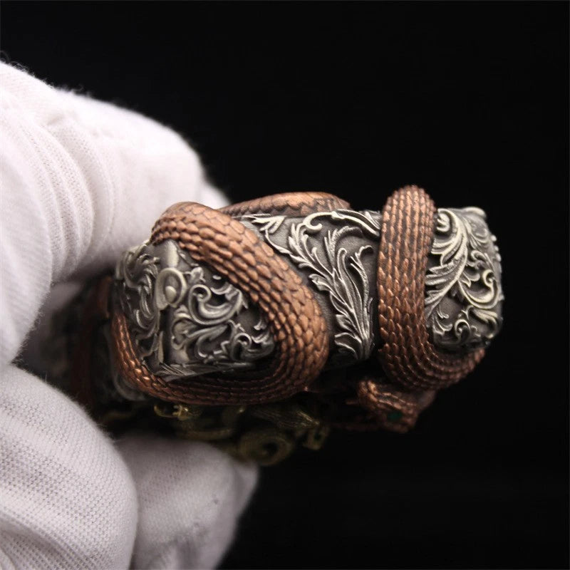 Luminous Medusa Gorgon Custom Armor Zippo Set - Glow-in-the-Dark Mythical Guardian Lighter