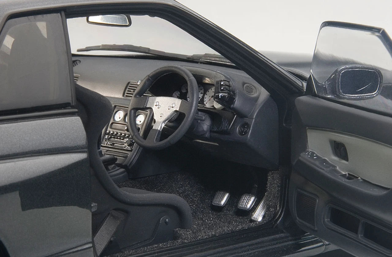 AUTOart 1/18 Nissan Skyline GT-R R32 V-Spec II Tuned Version Diecast New 77417