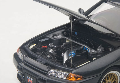 AUTOart 1/18 Nissan Skyline GT-R R32 V-Spec II Tuned Version Diecast New 77417