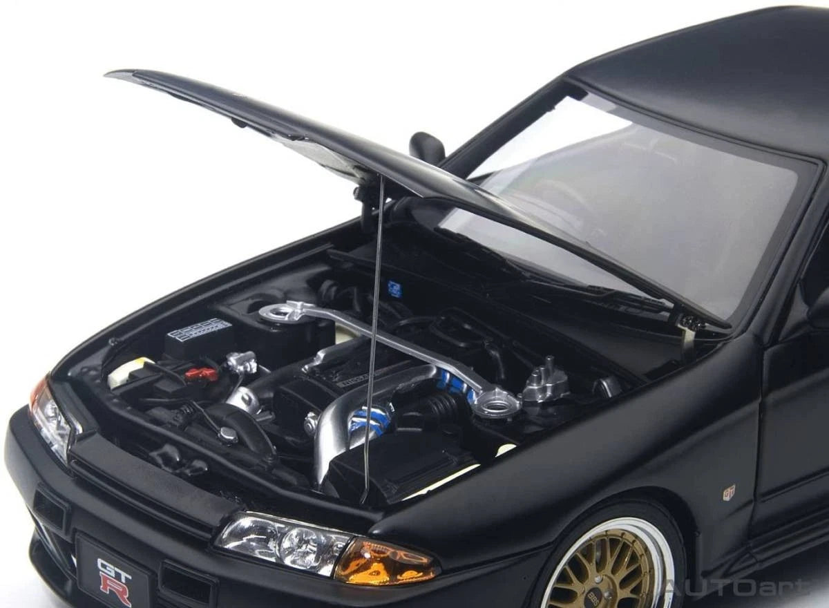 AUTOart 1/18 Nissan Skyline GT-R R32 V-Spec II Tuned Ver. Matt Black 77418